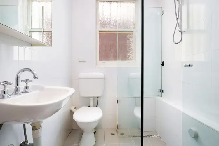 Fourth view of Homely studio listing, 10/3 Barncleuth Square, Potts Point NSW 2011