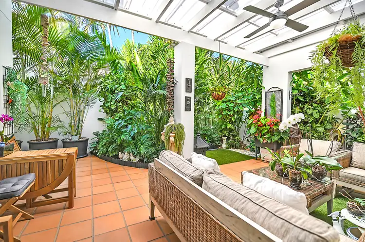 2/100 'Odyssey' Cotlew Street East, Southport QLD 4215