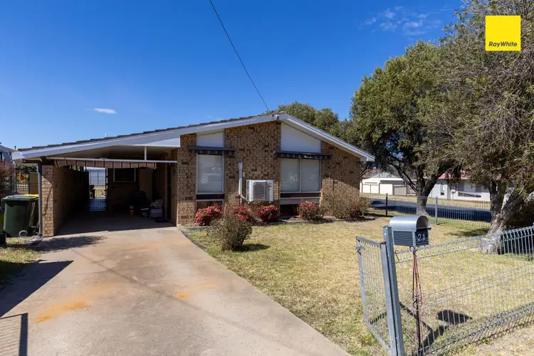 21 Moore Street, Inverell NSW 2360