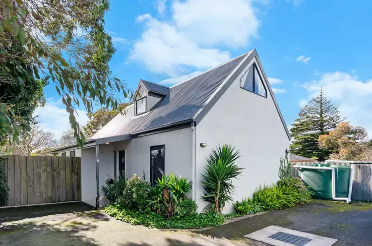 2/160 Commercial Road, Koroit VIC 3282