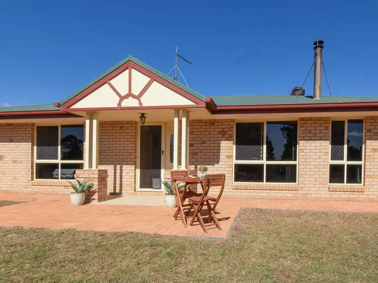 10 Delahaye Drive, Leyburn QLD 4365