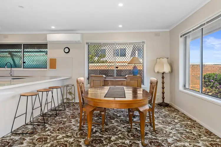 Fifth view of Homely house listing, 2 Rosella Road, Parkdale VIC 3195
