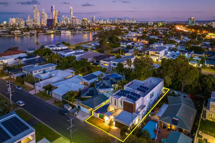 18 Yacht Street, Southport QLD 4215