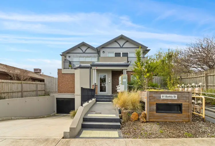 Main view of Homely townhouse listing, 2/81 Barkly Street, Mordialloc VIC 3195