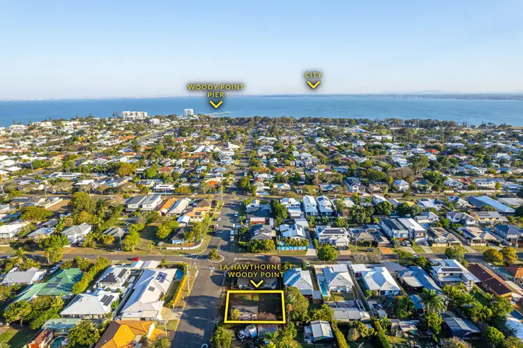 1A Hawthorne Street, Woody Point QLD 4019