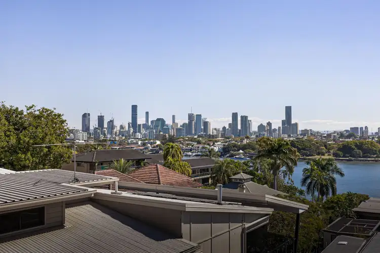 2A Wendell Street, Norman Park QLD 4170