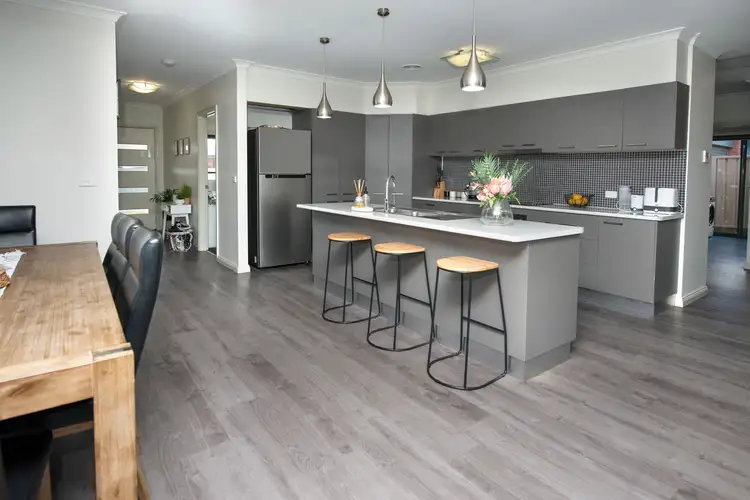 Sixth view of Homely house listing, 2 Scarlet Street, Swan Hill VIC 3585
