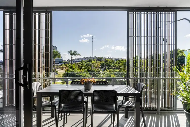 521/33 Remora Road, Hamilton QLD 4007