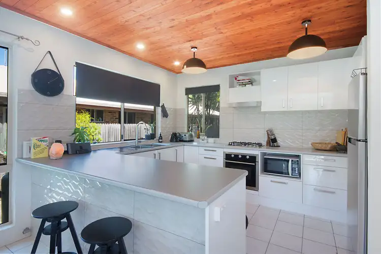 Fourth view of Homely semi-detached listing, 2/27 Belongil Crescent, Byron Bay NSW 2481