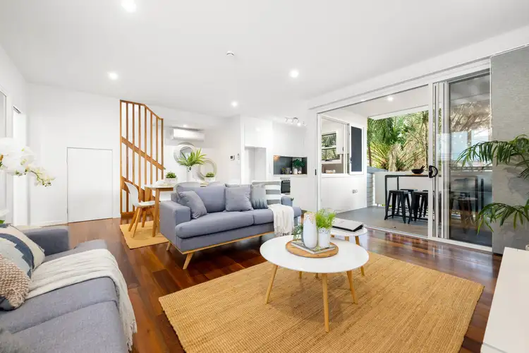 Main view of Homely townhouse listing, 9/24 View Street, Mount Gravatt East QLD 4122