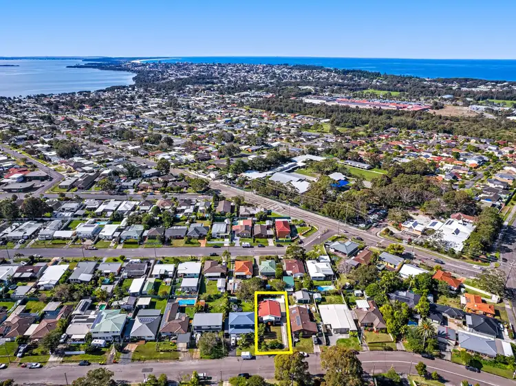 9 Thomas Mitchell Road, Killarney Vale NSW 2261