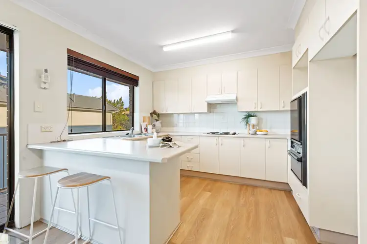 Sixth view of Homely unit listing, 5/75 Dobson Street, Ascot QLD 4007