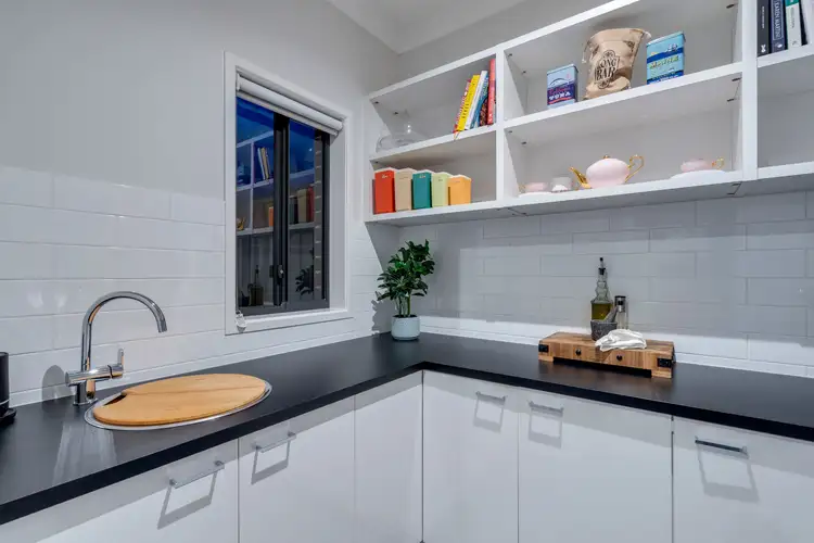 Sixth view of Homely house listing, 32 Emblem Way, Craigieburn VIC 3064