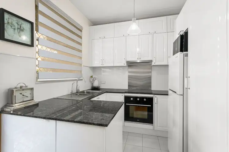 Second view of Homely unit listing, 3/30 Hercules Road, Brighton-Le-Sands NSW 2216