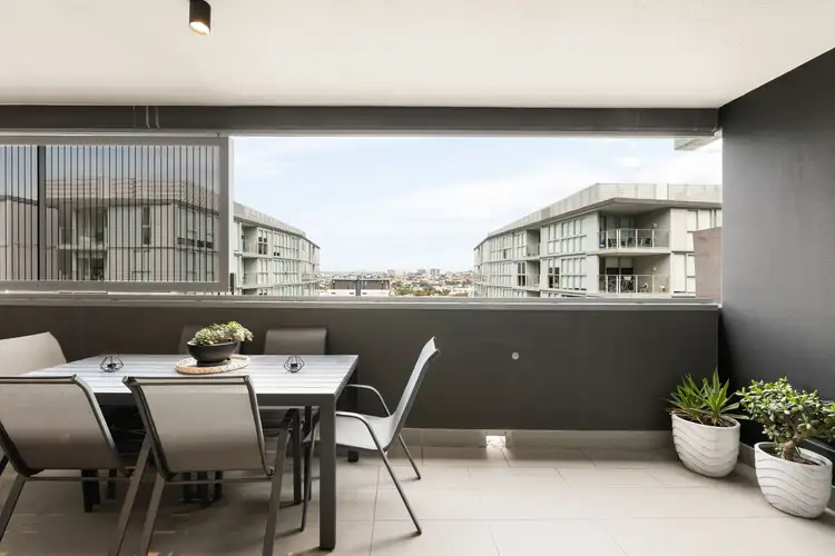 1210/70 Longland Street, Newstead QLD 4006