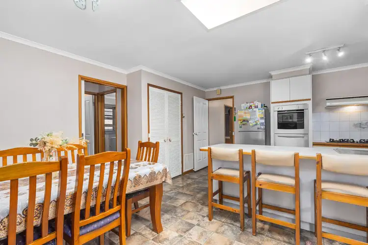 Sixth view of Homely house listing, 11 Delphin Court, Narre Warren VIC 3805