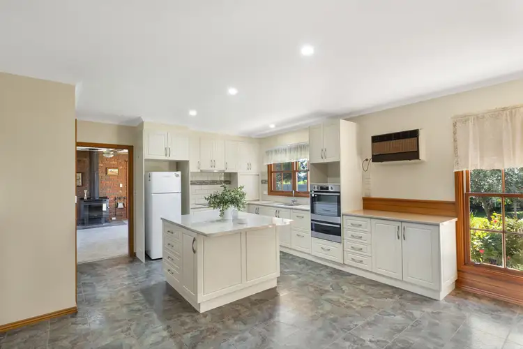 Fifth view of Homely rural property listing, 462 Sims Lane, Homebush VIC 3465