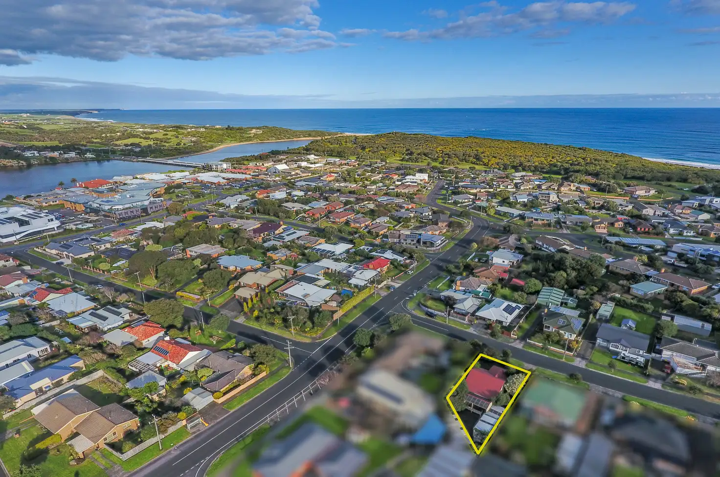 Main view of Homely house listing, 2 Robert Street, Warrnambool VIC 3280