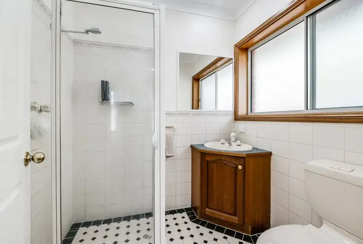 Fifth view of Homely house listing, 5 Shiloh Close, Mount Gambier SA 5290