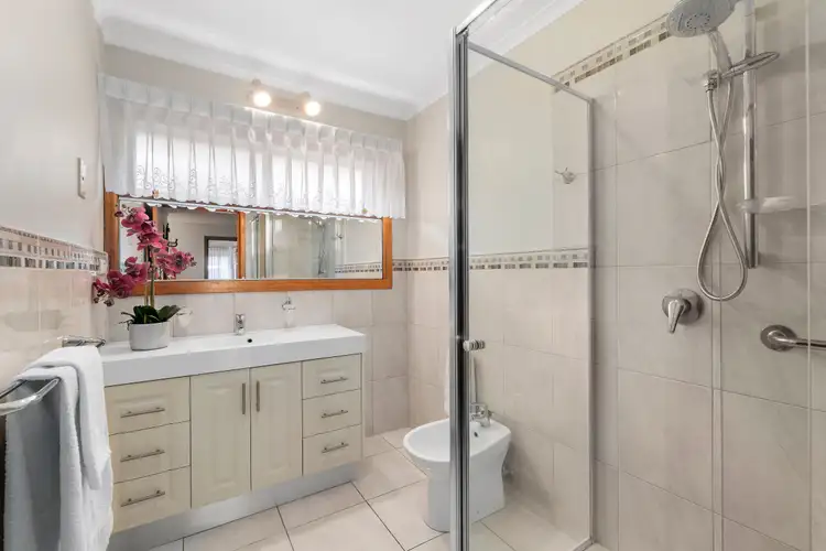 Sixth view of Homely house listing, 7 Russet Court, Lalor VIC 3075
