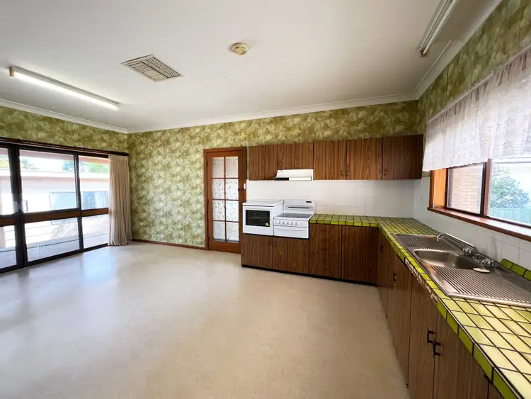 Fourth view of Homely house listing, 8 Gale Street, Forbes NSW 2871