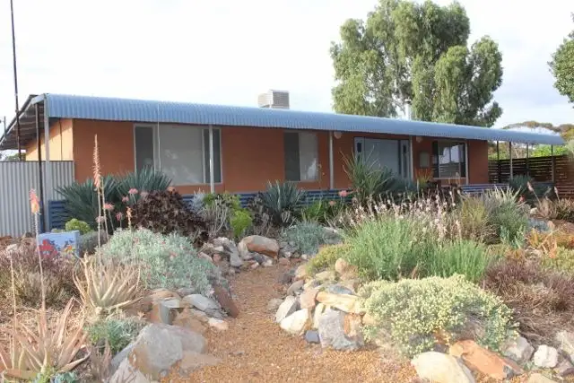 67 Bluebush Road, Kambalda West WA 6442