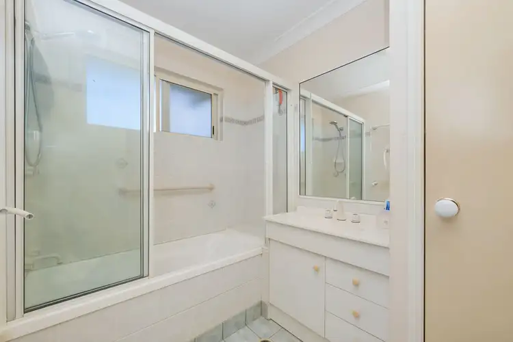 Fifth view of Homely house listing, 2 Pearl Court, Deeragun QLD 4818