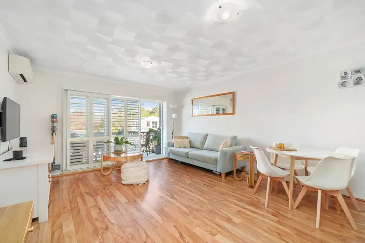 4/8 Ellen Street, Woody Point QLD 4019