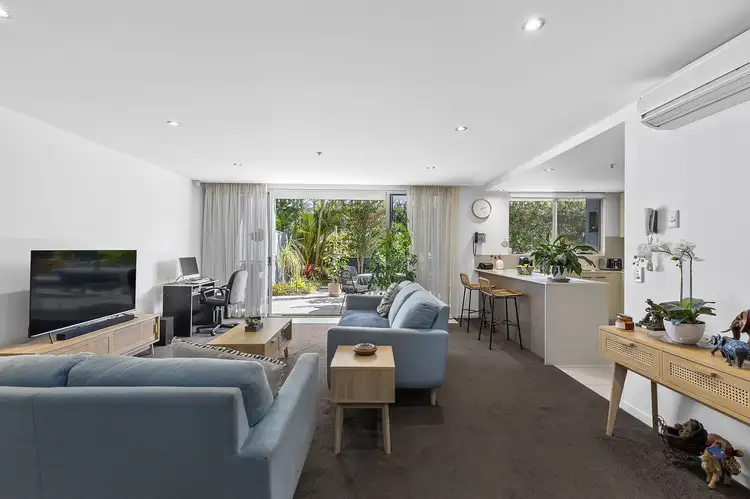 3102/2 Activa Way, Hope Island QLD 4212