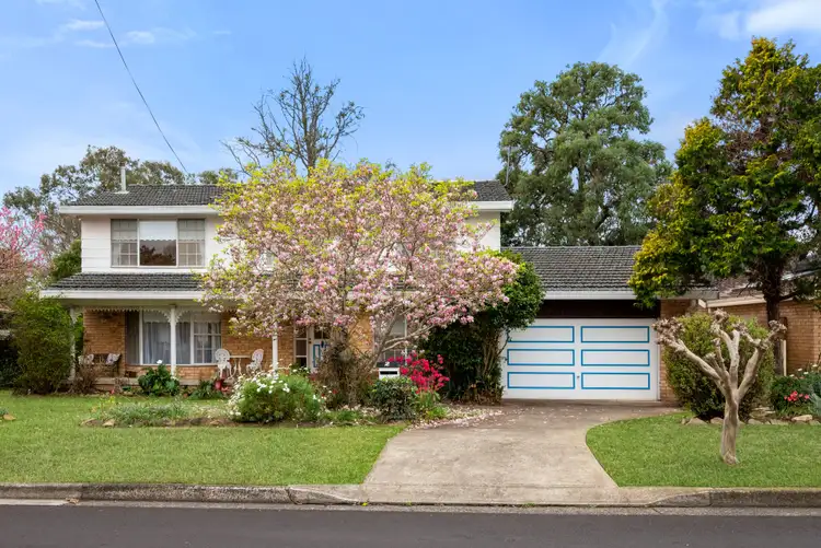 2 Orchard Place, Ingleburn NSW 2565