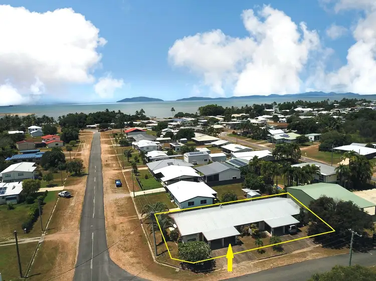 Main view of Homely unit listing, 2/6 Ferrero Street, Lucinda QLD 4850