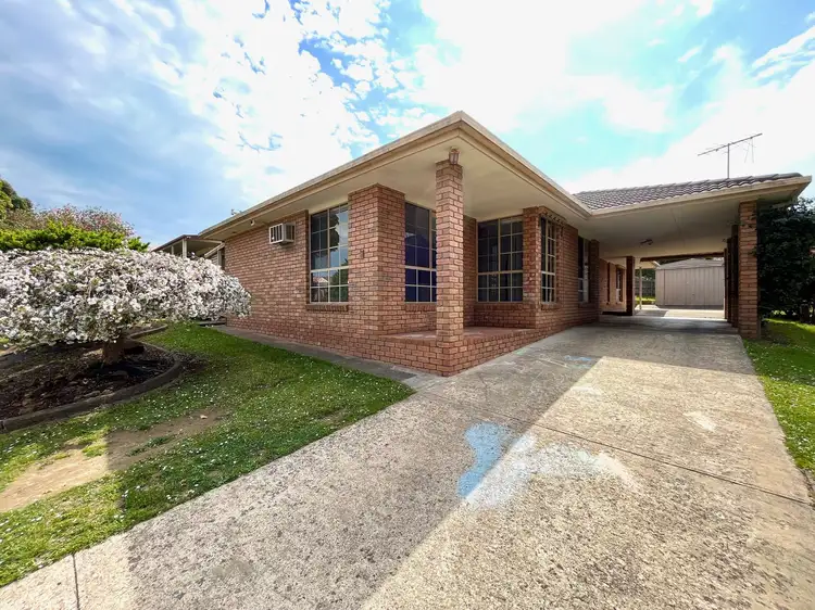 7 Floris Avenue