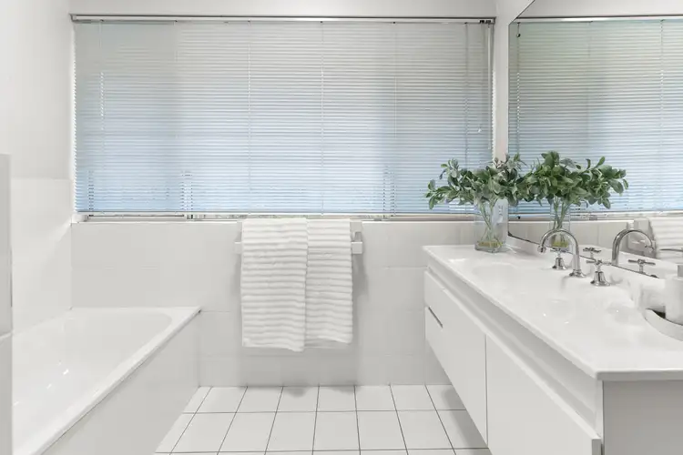 Sixth view of Homely house listing, 10 Lakkari Street, Eight Mile Plains QLD 4113