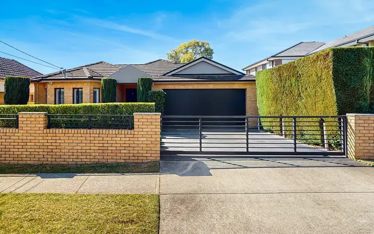 27 Houison Street, Westmead NSW 2145