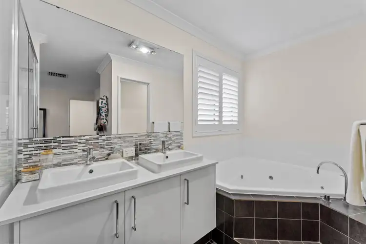 Sixth view of Homely house listing, 5 Lanagan Drive, Baldivis WA 6171