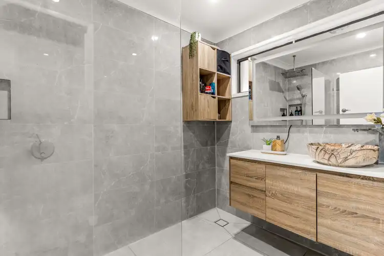 Second view of Homely house listing, 10 Veivers Street, Macgregor QLD 4109