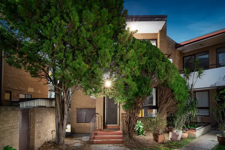 3/108 Atherton Road, Oakleigh VIC 3166
