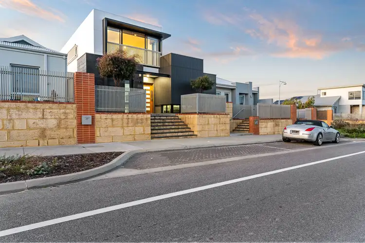 39 Aviator Boulevard, Clarkson WA 6030