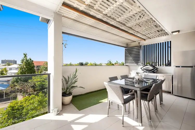 Main view of Homely unit listing, 17/66 Allen Street, Hamilton QLD 4007