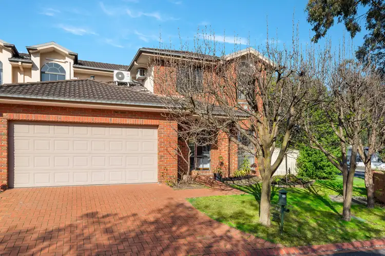 25 Illowra Walk, Blackburn South VIC 3130