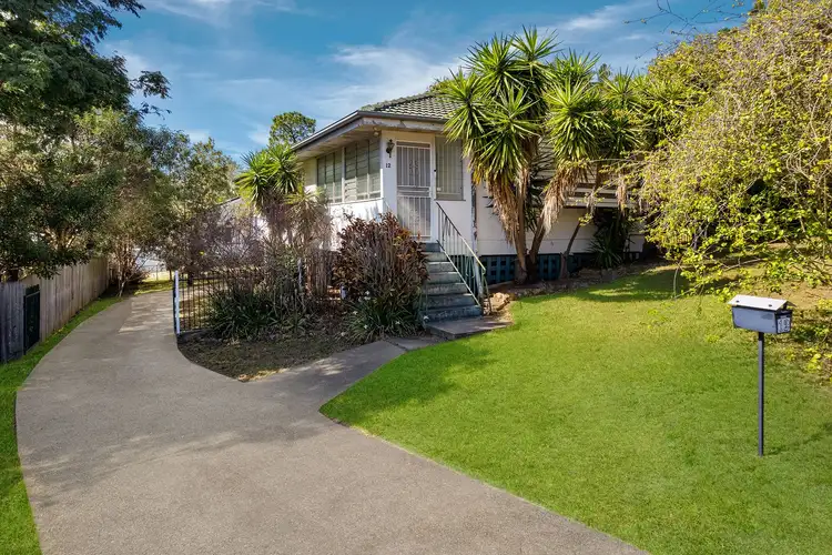 12 Biplex Street, Mansfield QLD 4122