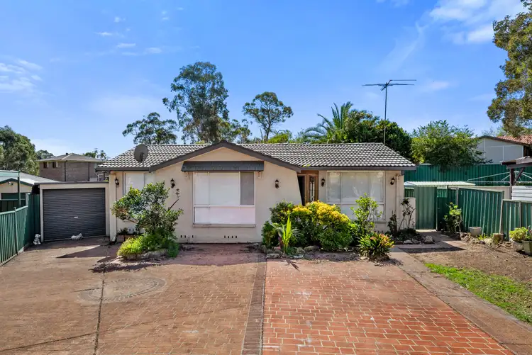 12 Brett Place, Ingleburn NSW 2565