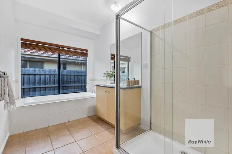Fourth view of Homely house listing, 10 The Crest, Hillside VIC 3037