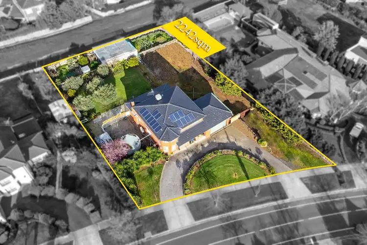 94 Normanby Drive, Greenvale VIC 3059