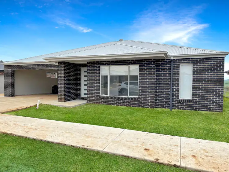 12 Kelleher Way, Warrnambool VIC 3280