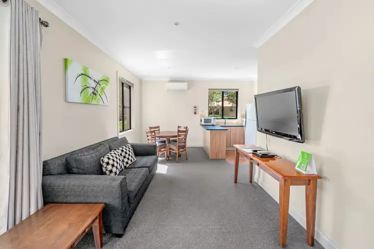 Sixth view of Homely villa listing, 25 & 26/485 McDonalds Road, Pokolbin NSW 2320
