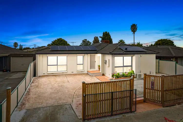 90 Kookaburra Avenue, Werribee VIC 3030