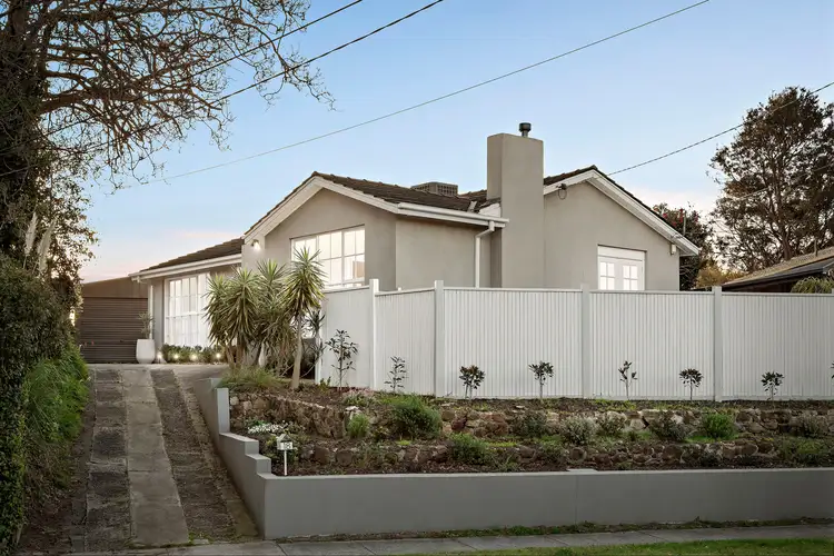 18 Karingal Drive, Frankston VIC 3199