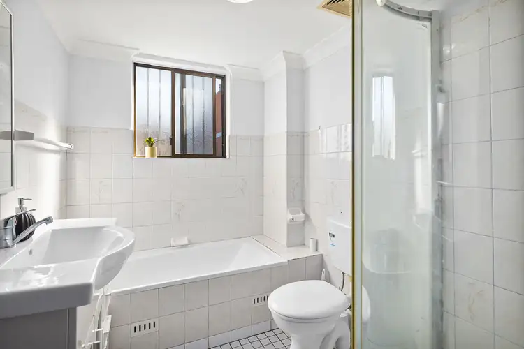 Fifth view of Homely unit listing, 2/5 Hayburn Avenue, Rockdale NSW 2216