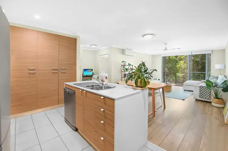 15/154 Musgrave Avenue, Southport QLD 4215